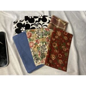 Odd Lot/8 Cloth Dinner Napkins Vera Bradley & Others